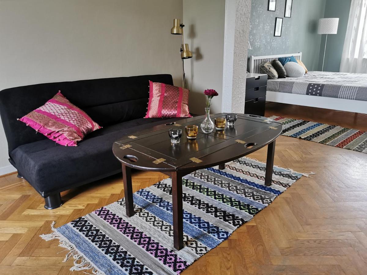 Gamla Skolan Rum & Oevernattning I Spjutstorp Apartment Exterior photo