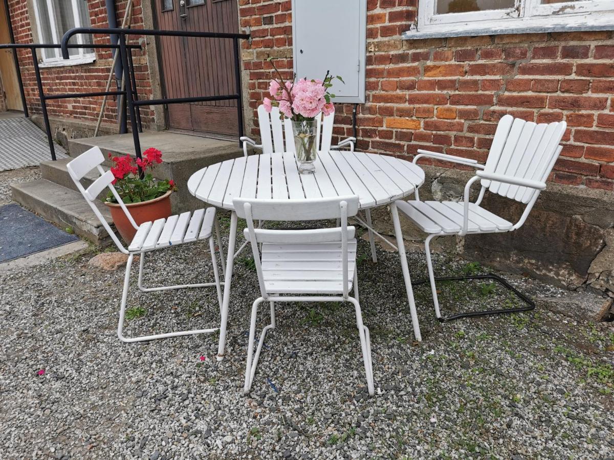 Gamla Skolan Rum & Oevernattning I Spjutstorp Apartment Exterior photo