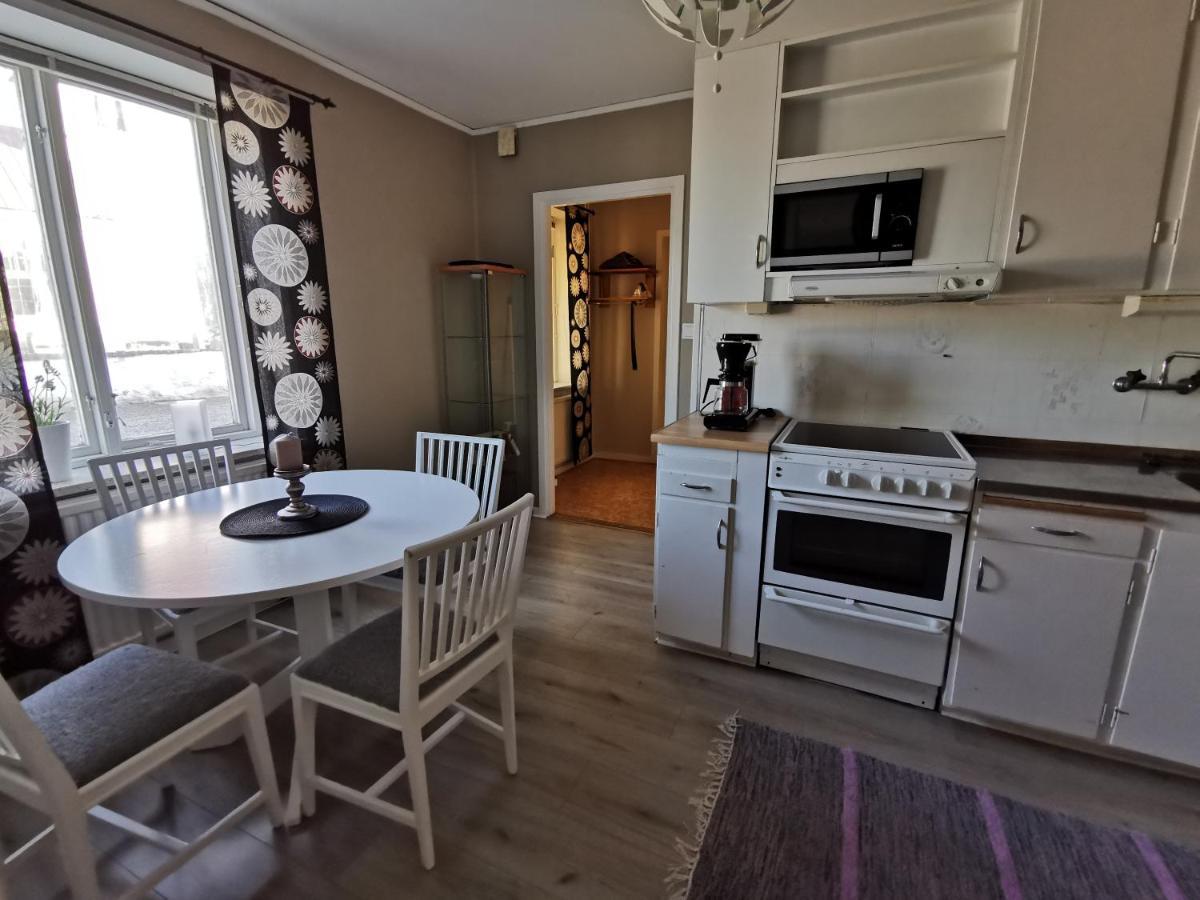 Gamla Skolan Rum & Oevernattning I Spjutstorp Apartment Exterior photo